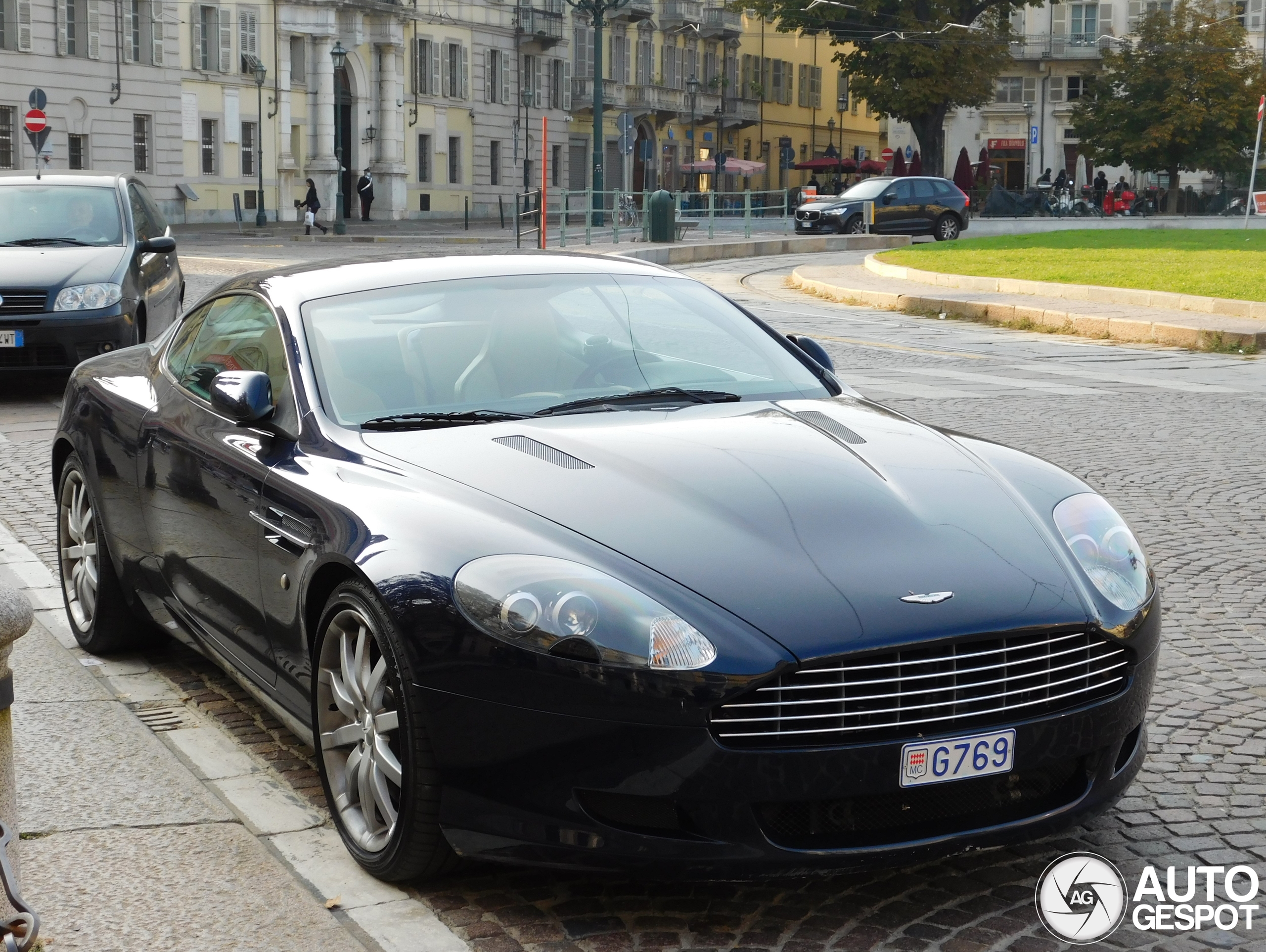 Aston Martin DB9