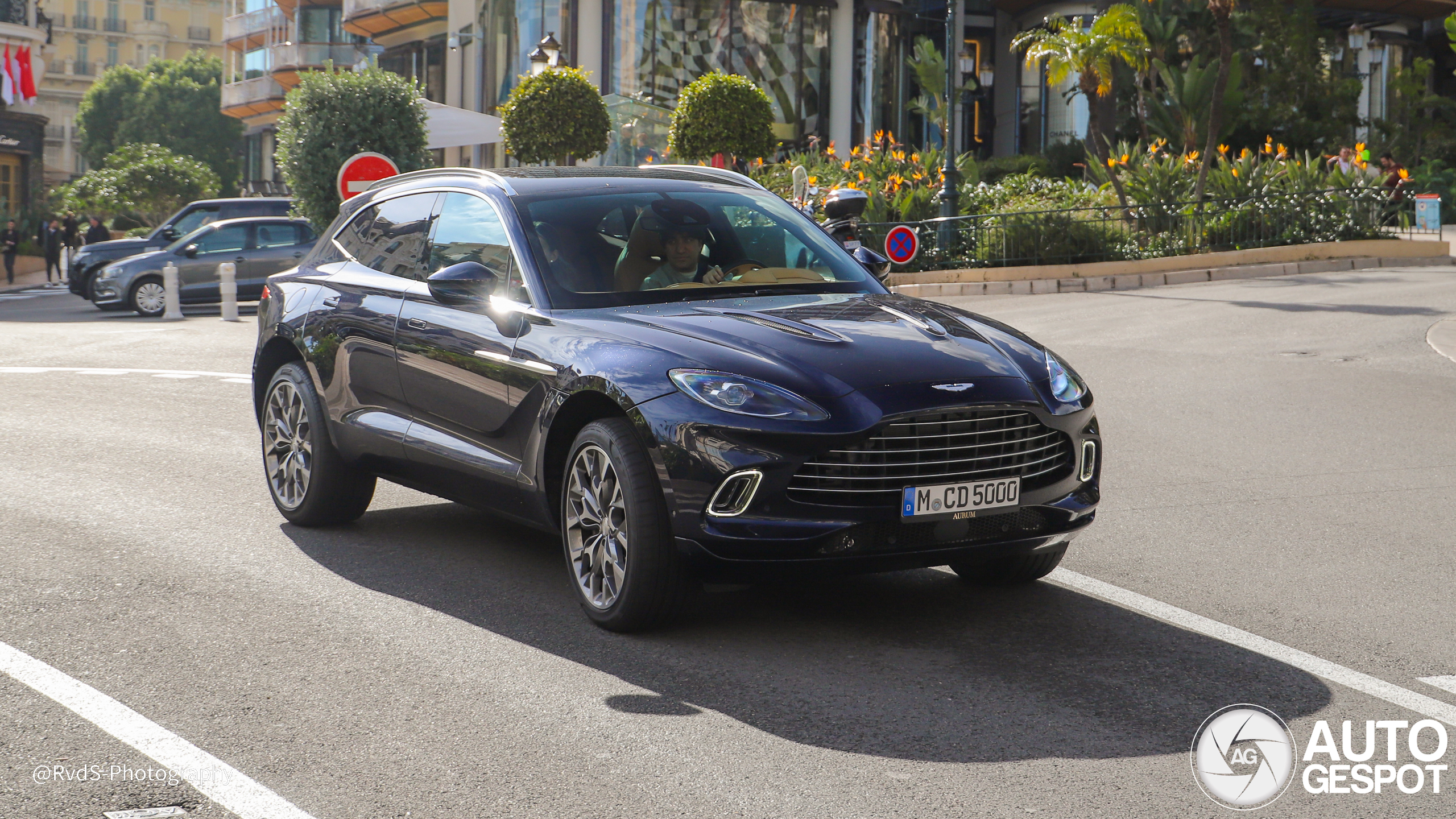 Aston Martin DBX