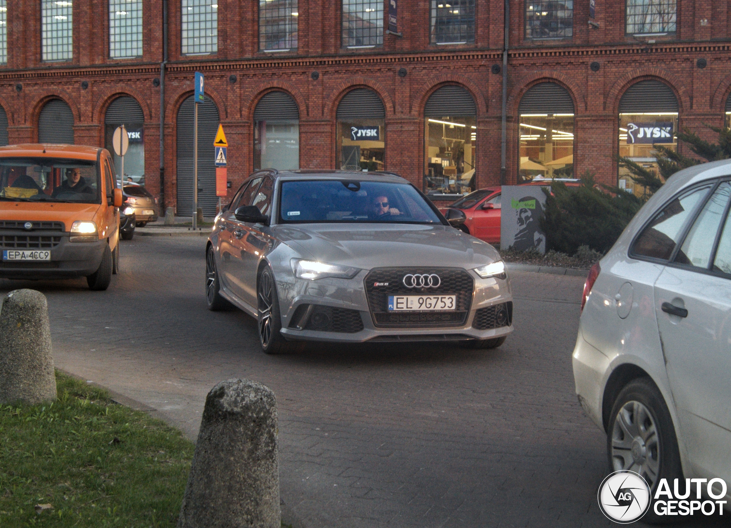 Audi RS6 Avant C7 2015