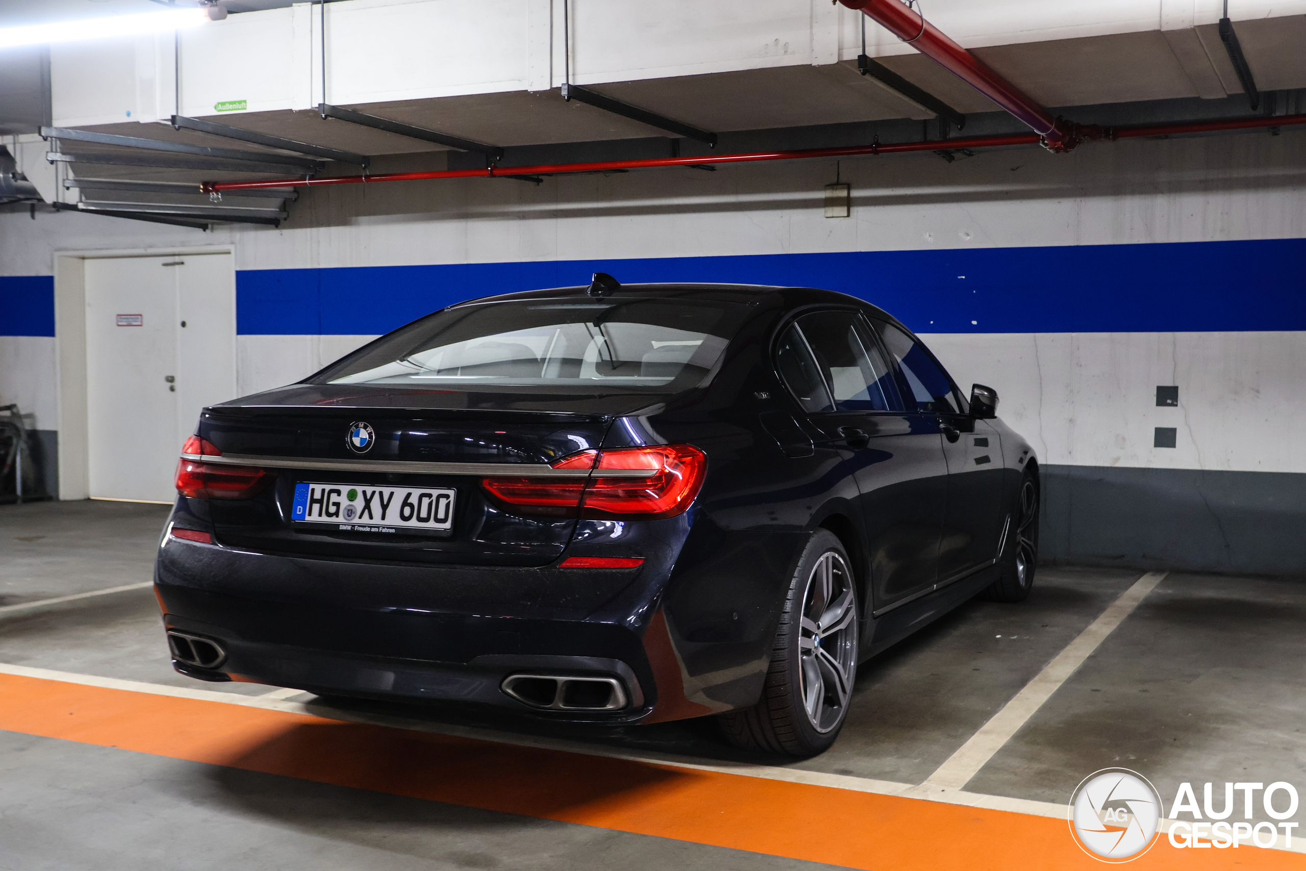 BMW M760Li xDrive