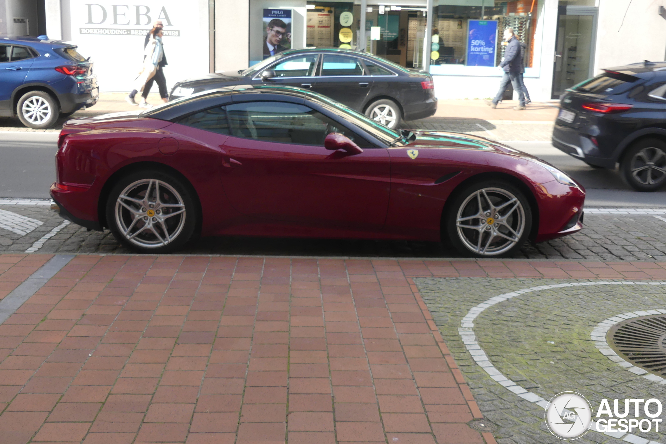 Ferrari California T