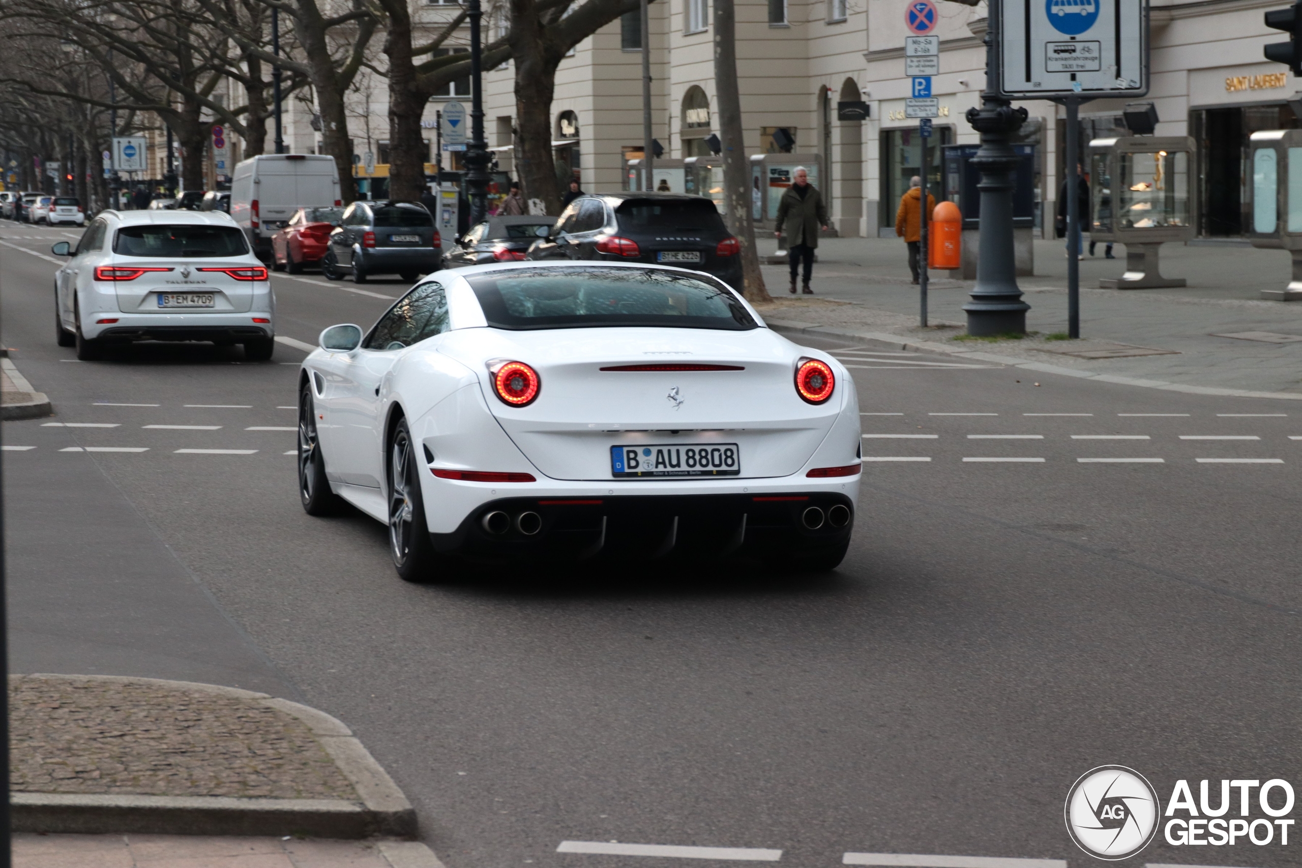 Ferrari California T