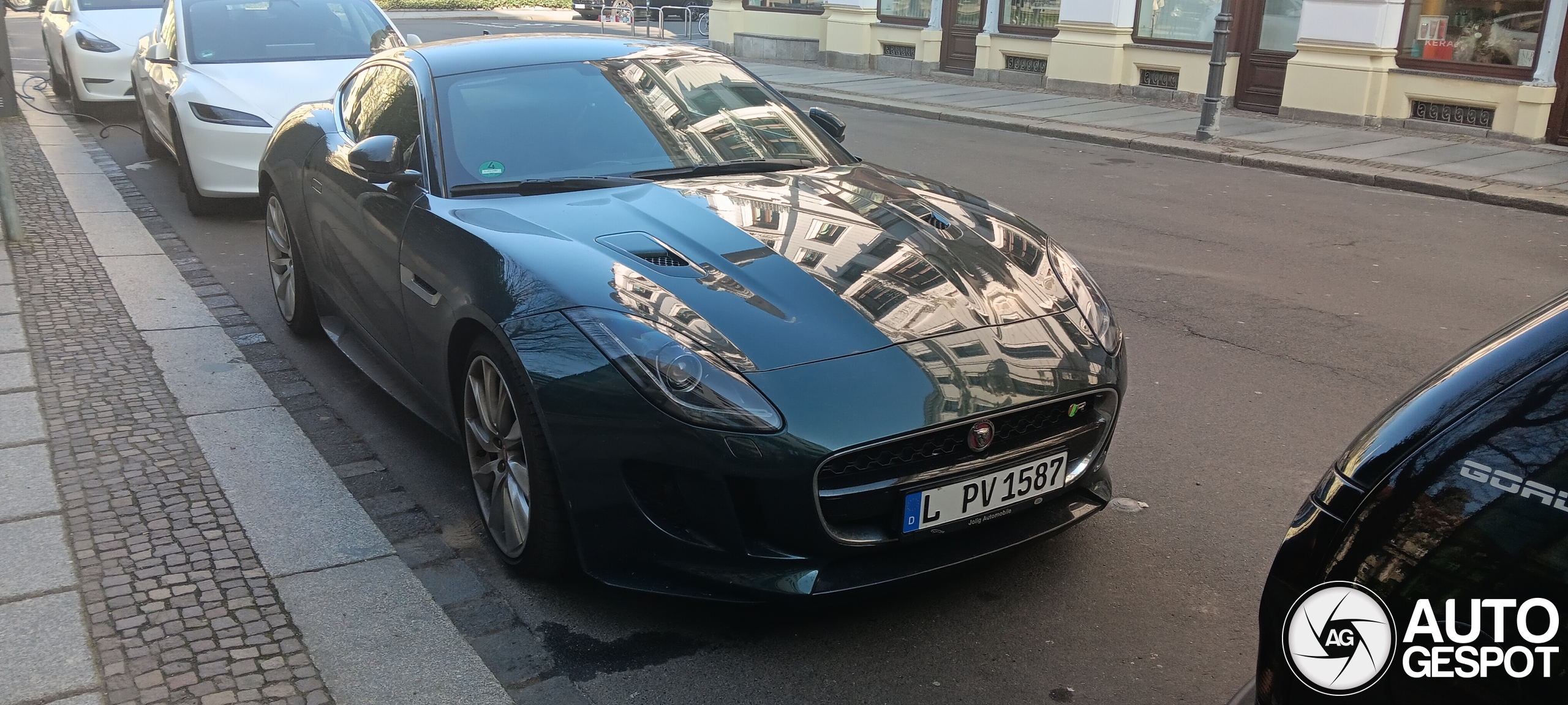 Jaguar F-TYPE R AWD Coupé