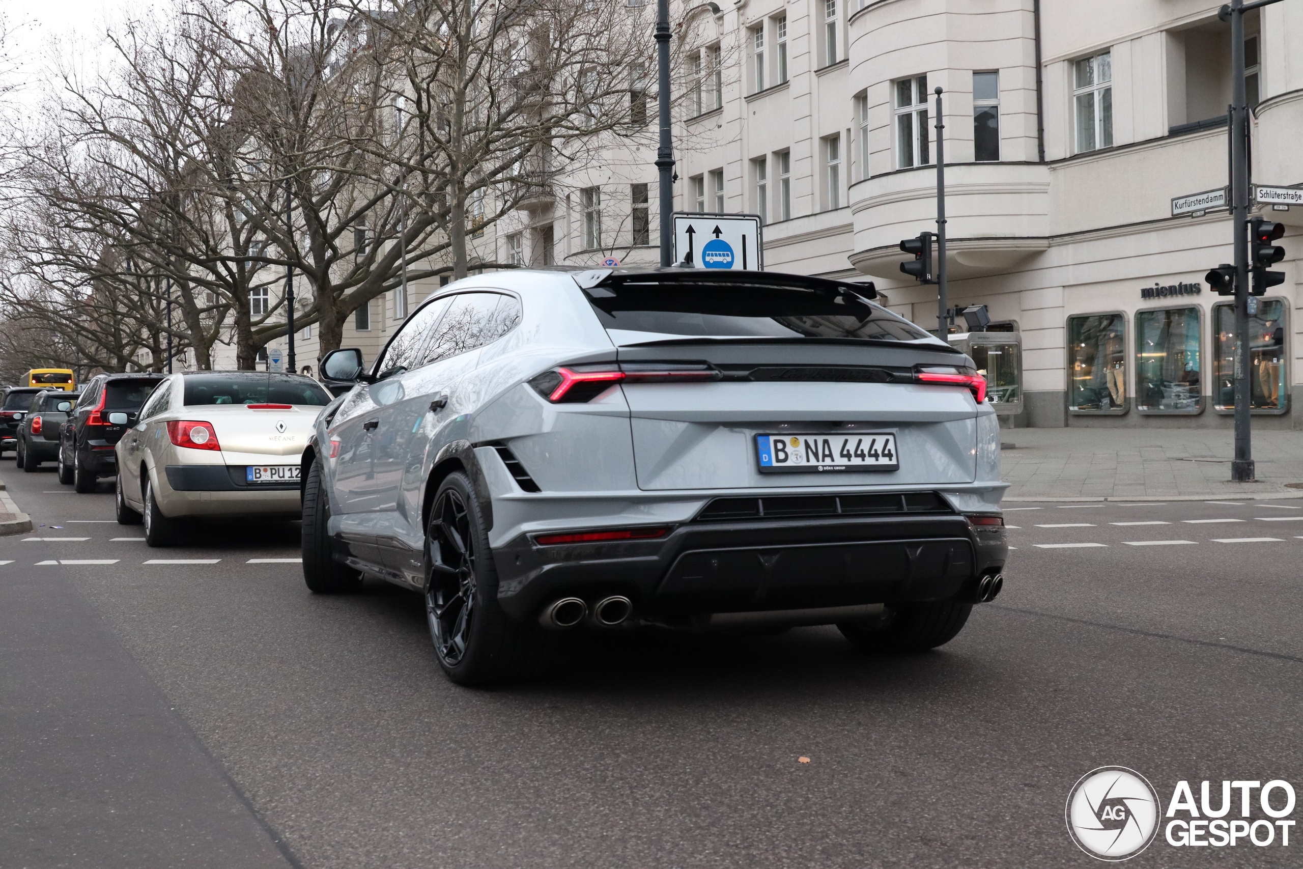 Lamborghini Urus Performante