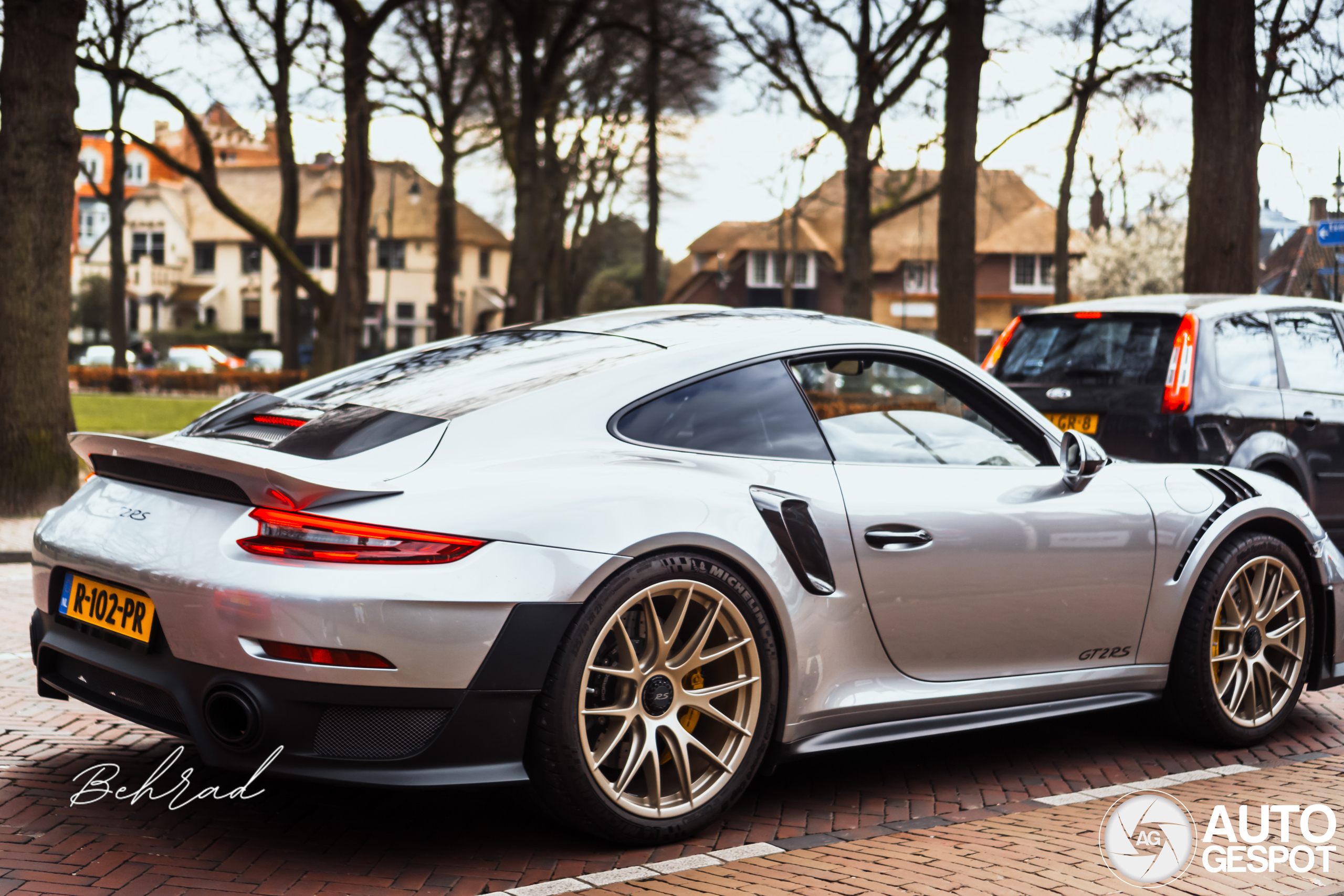 Porsche 991 GT2 RS gaat spoilerloos door het leven