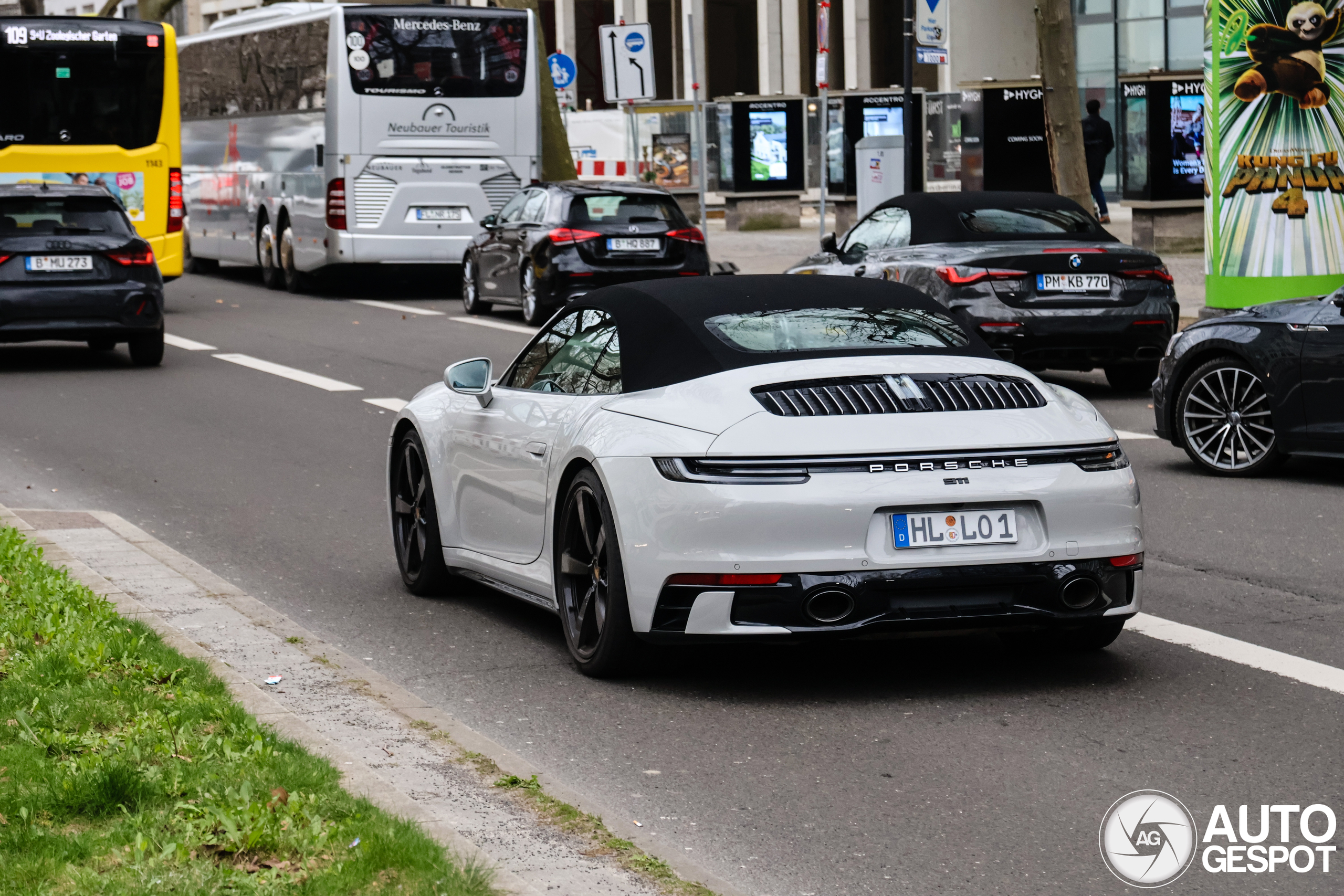 Porsche 992 Carrera 4S Cabriolet