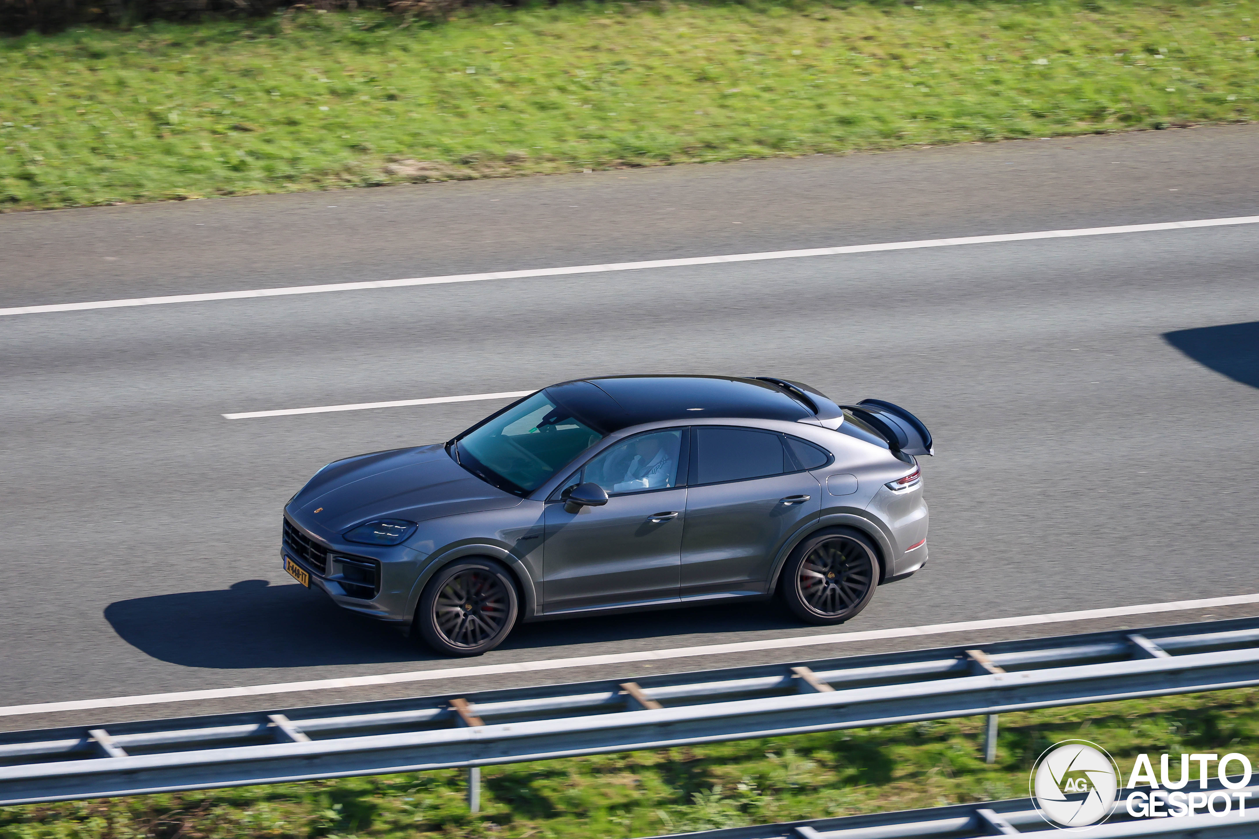 Porsche Cayenne Coupé Turbo E-Hybrid