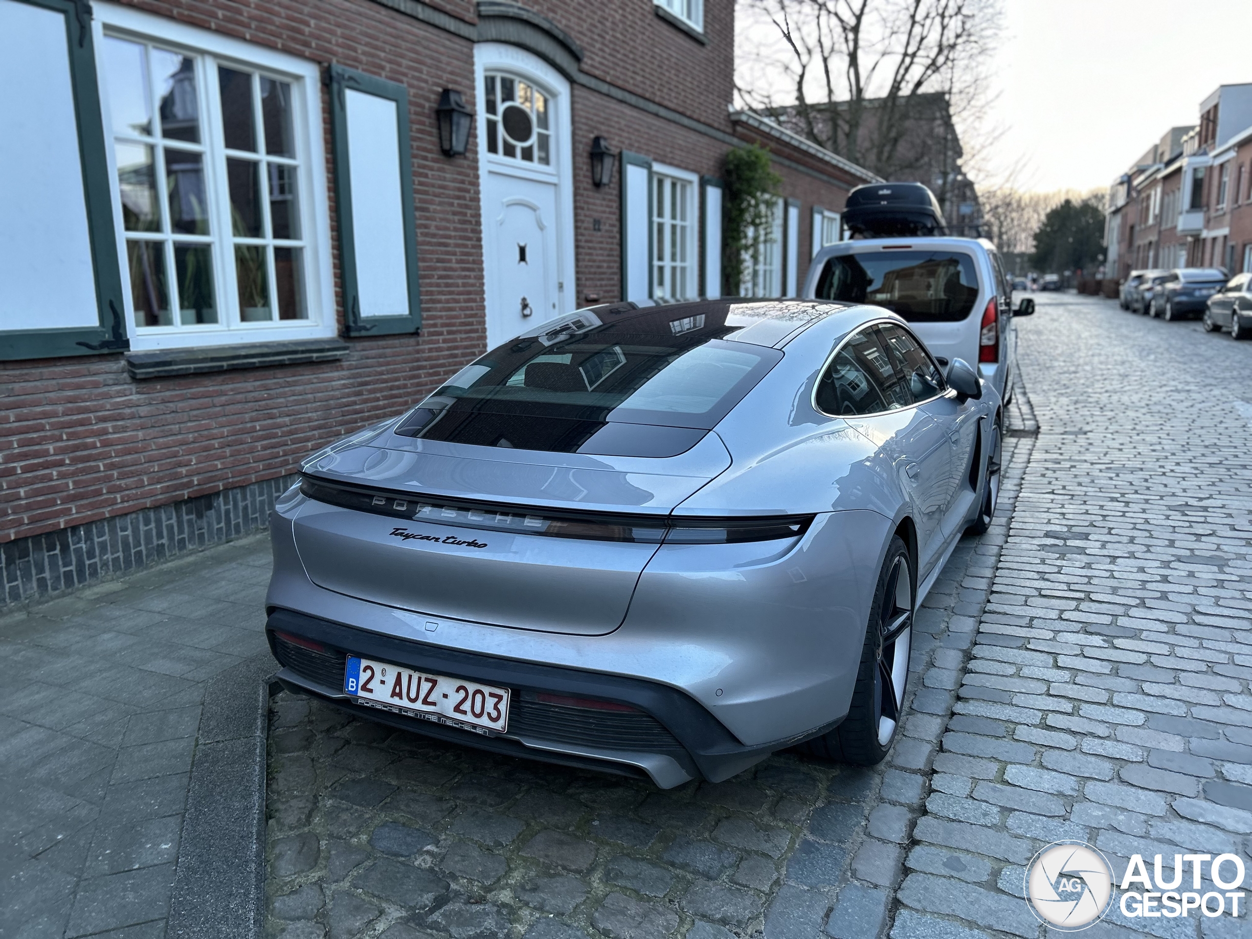 Porsche Taycan Turbo