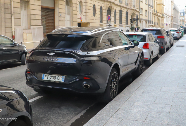 Aston Martin DBX