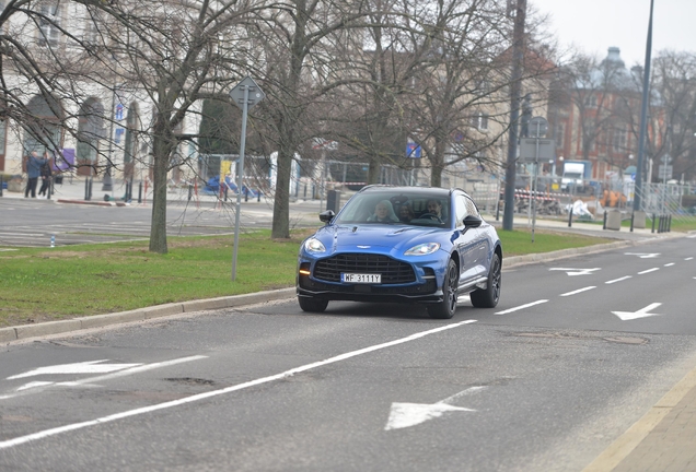 Aston Martin DBX707