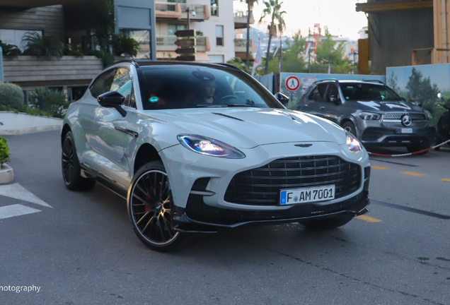 Aston Martin DBX707