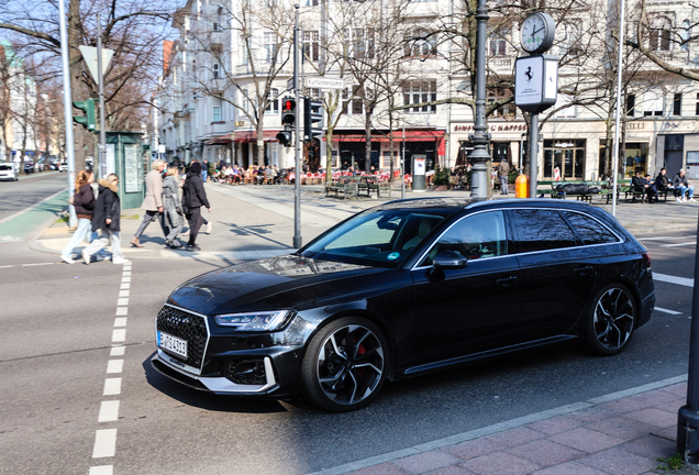 Audi RS4 Avant B9