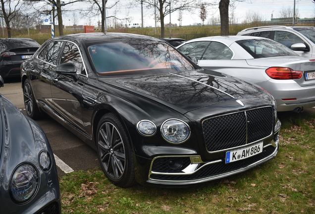 Bentley Flying Spur V8 2021