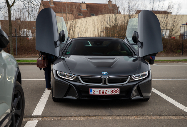 BMW i8 Roadster