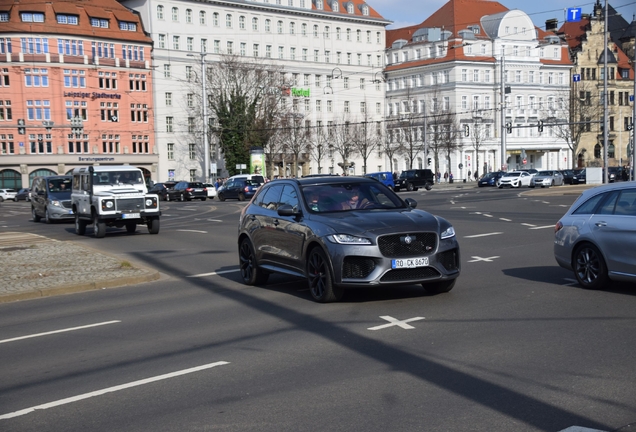 Jaguar F-PACE SVR