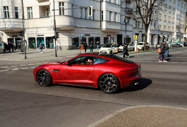 Jaguar F-TYPE R Coupé