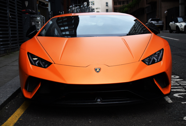 Lamborghini Huracán LP640-4 Performante