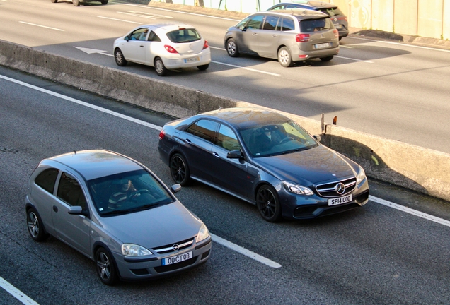 Mercedes-Benz E 63 AMG S W212