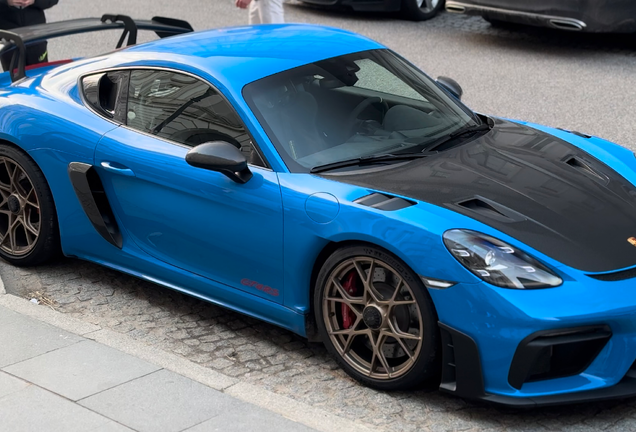 Porsche 718 Cayman GT4 RS Weissach Package