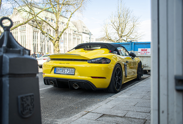 Porsche 718 Spyder RS Weissach Package