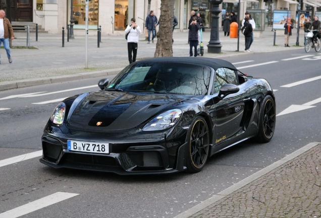 Porsche 718 Spyder RS Weissach Package