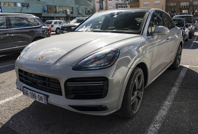 Porsche Cayenne Coupé Turbo S E-Hybrid