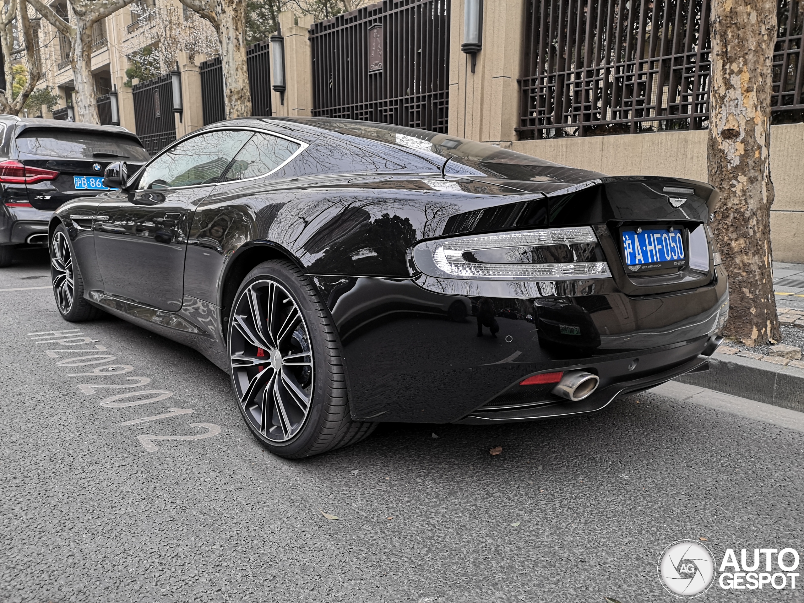 Aston Martin DB9 2013