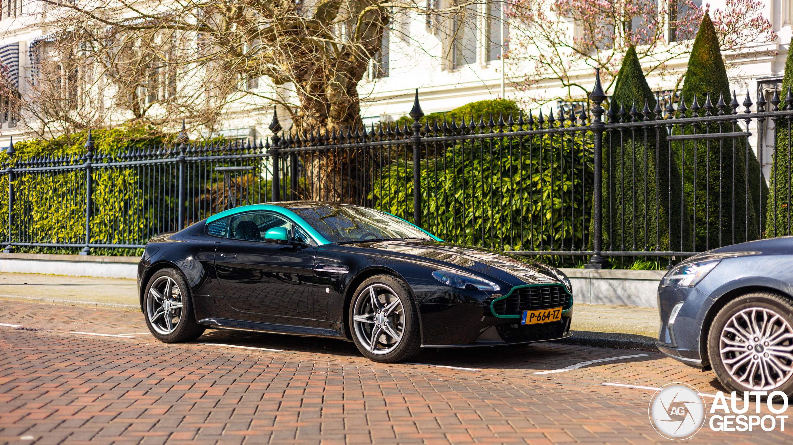 Aston Martin V8 Vantage N430