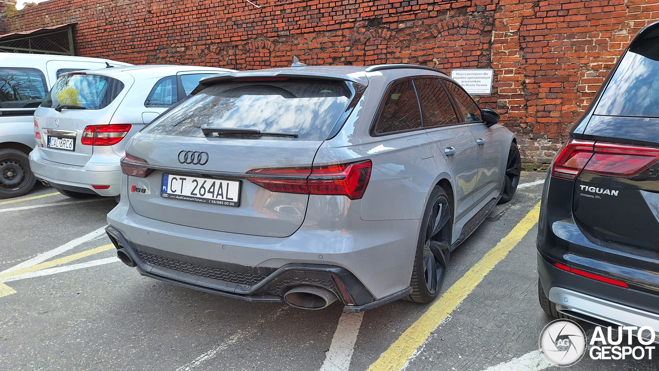 Audi RS6 Avant C8