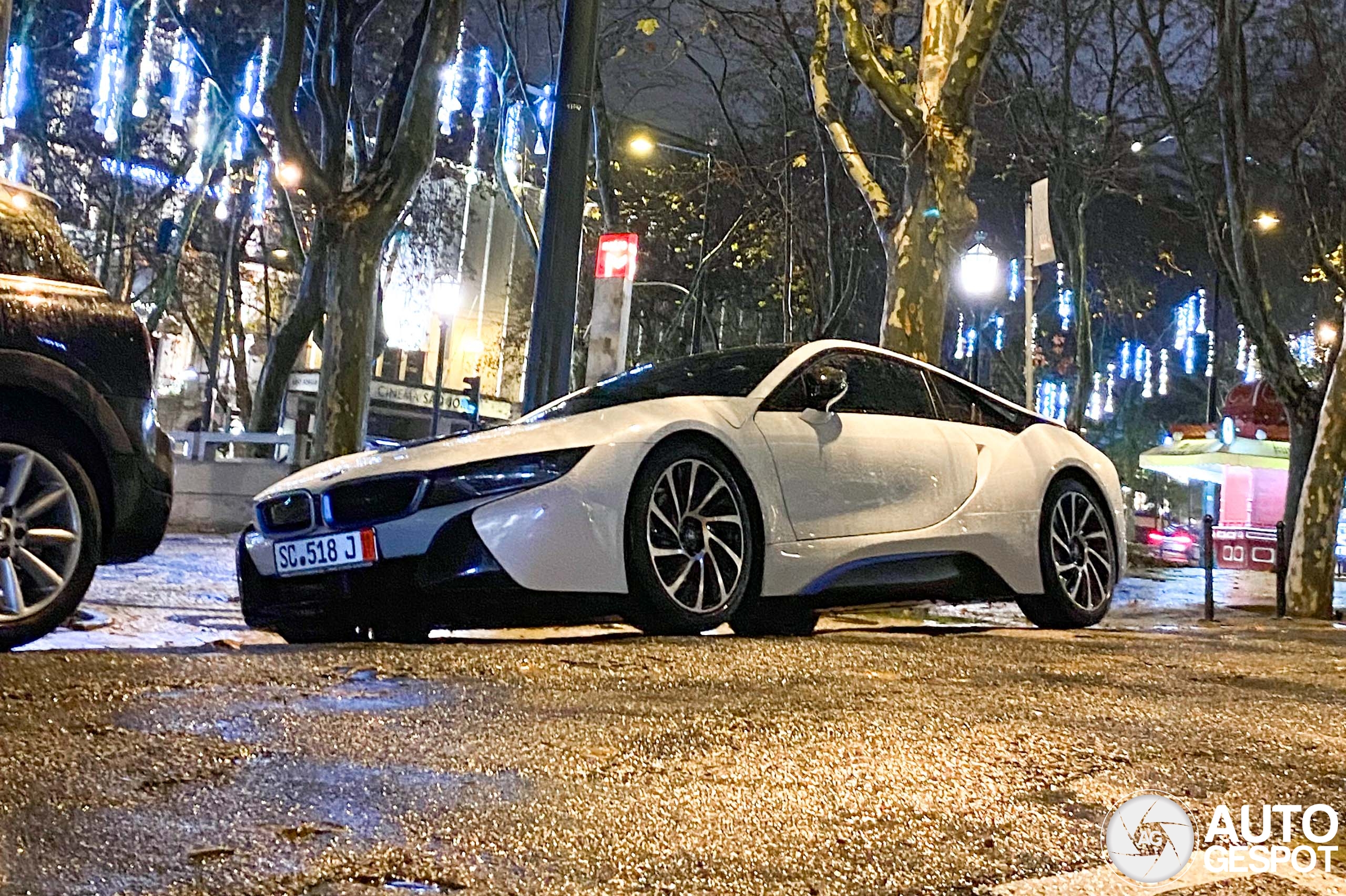 BMW i8