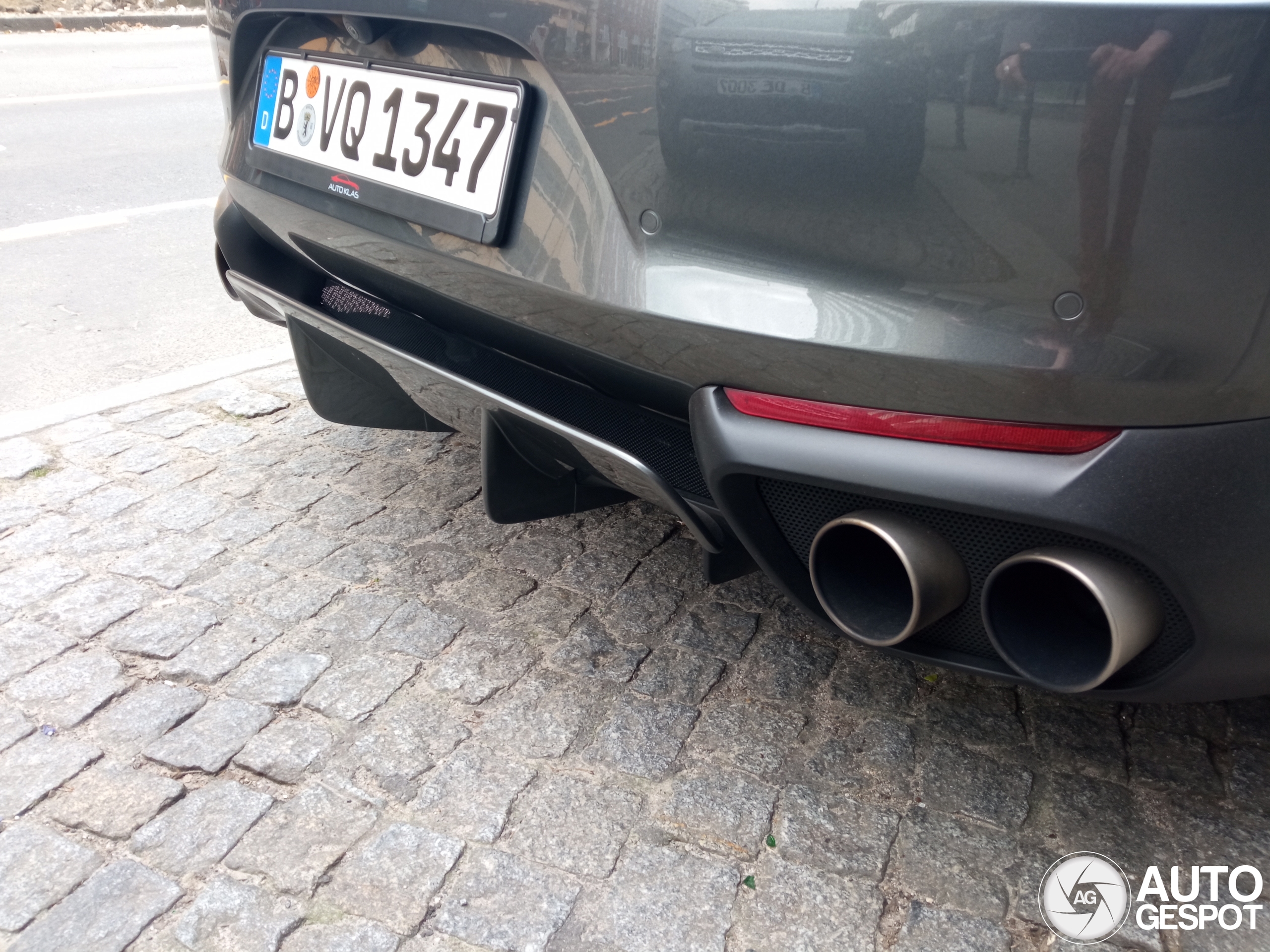 Ferrari 812 Superfast