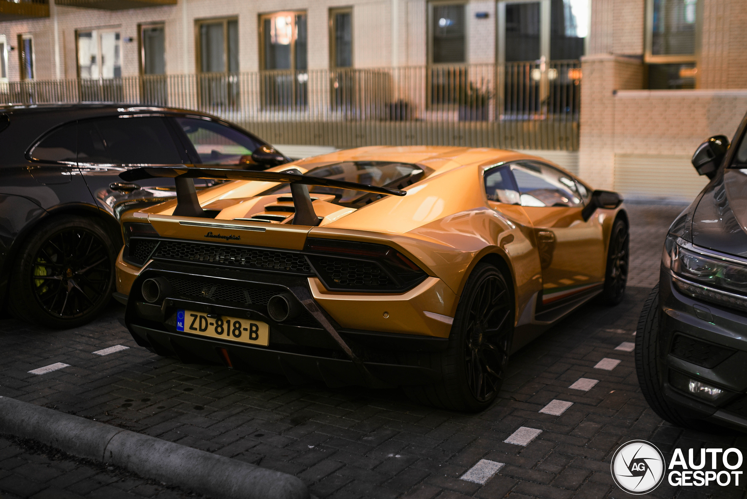 Lamborghini Huracán LP640-4 Performante