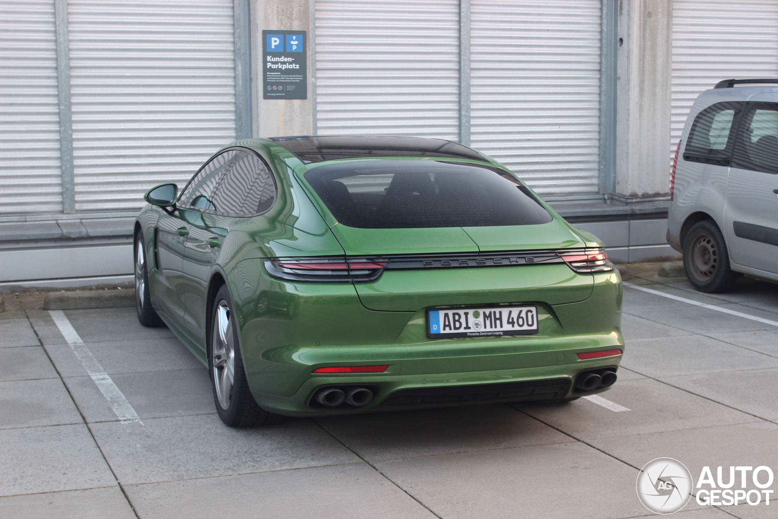 Porsche 971 Panamera GTS MkI