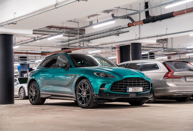 Aston Martin DBX707