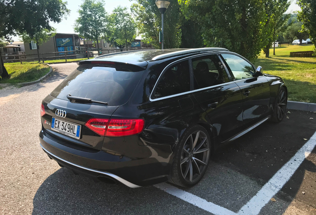 Audi RS4 Avant B8