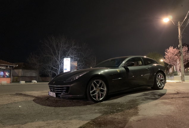 Ferrari GTC4Lusso T