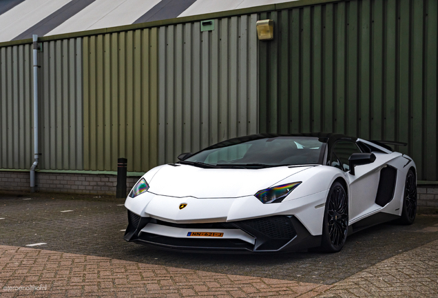 Lamborghini Aventador LP750-4 SuperVeloce Roadster