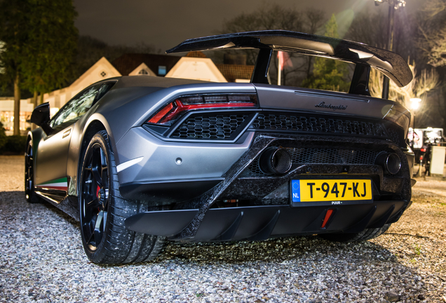 Lamborghini Huracán LP640-4 Performante