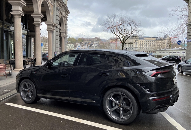 Lamborghini Urus S