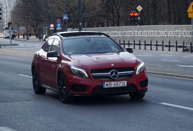 Mercedes-AMG GLA 45 X156