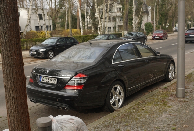 Mercedes-Benz S 63 AMG W221