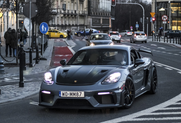 Porsche 718 Cayman GT4 RS Weissach Package