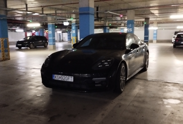 Porsche 971 Panamera Turbo S E-Hybrid