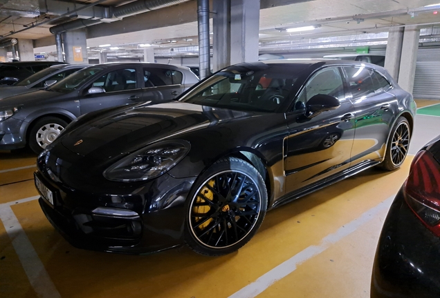 Porsche 971 Panamera Turbo Sport Turismo