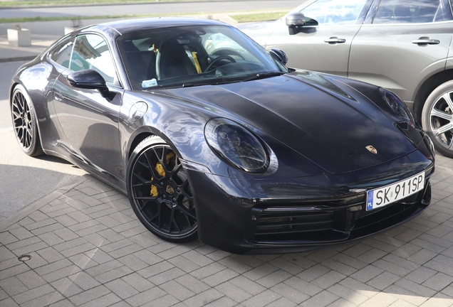 Porsche 992 Carrera 4S