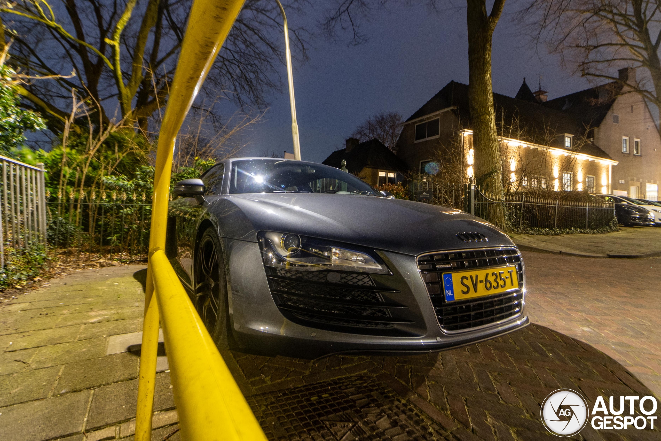 Audi R8