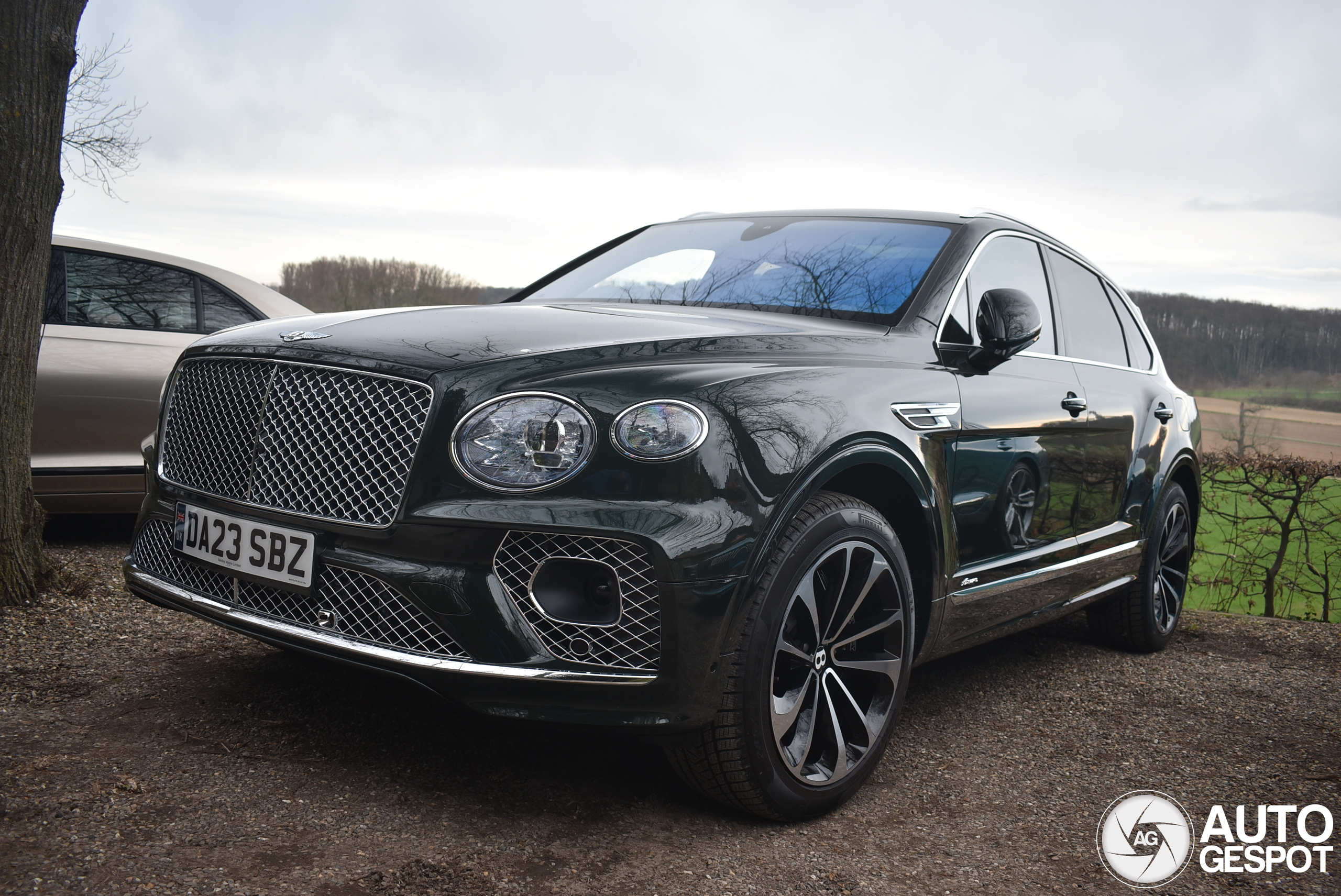 Bentley Bentayga Hybrid Azure