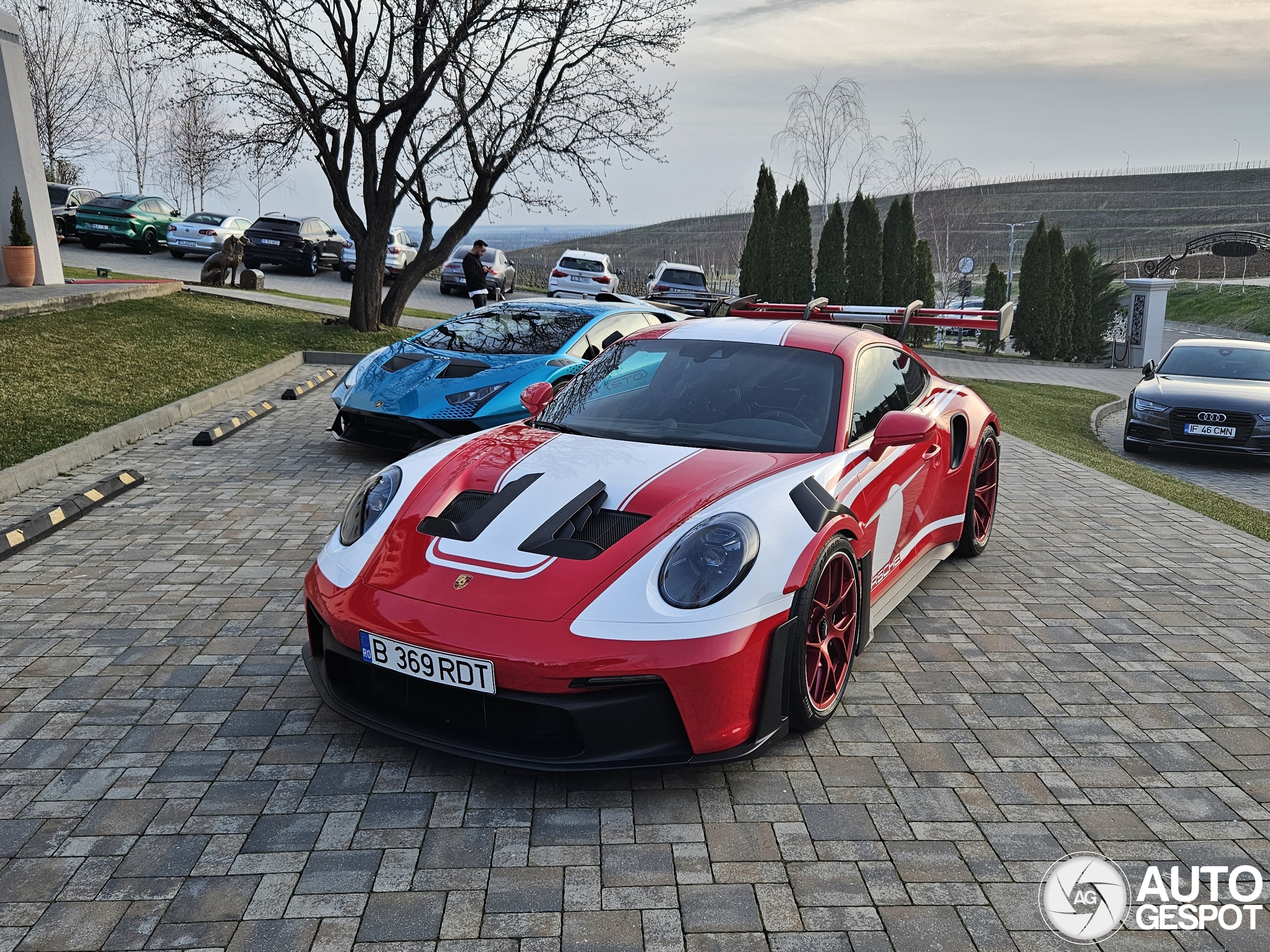 Porsche 992 GT3 RS Weissach Package