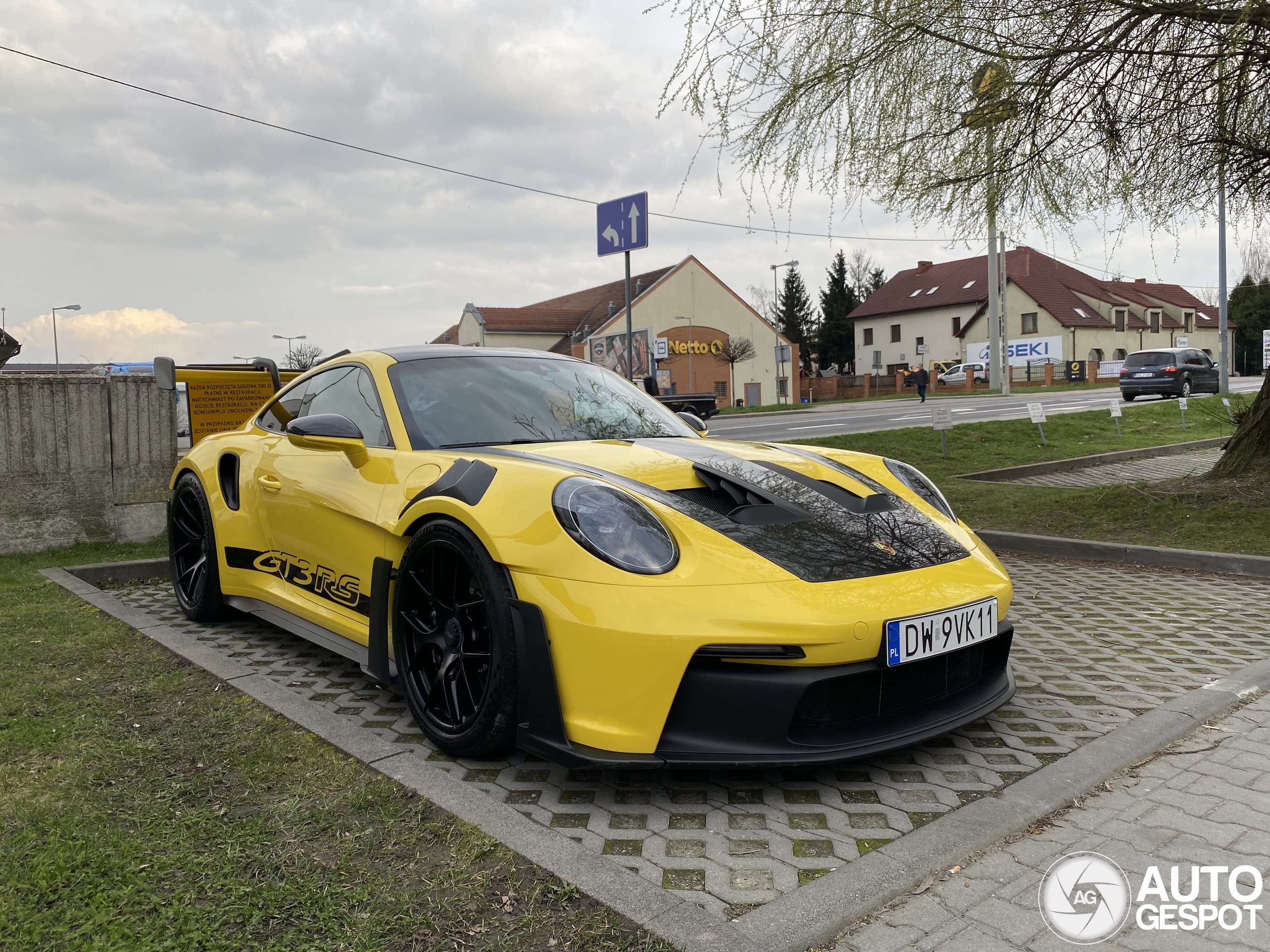 Porsche 992 GT3 RS Weissach Package