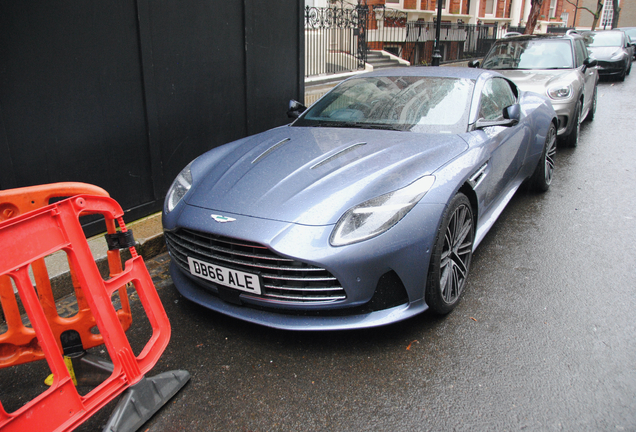 Aston Martin DB12